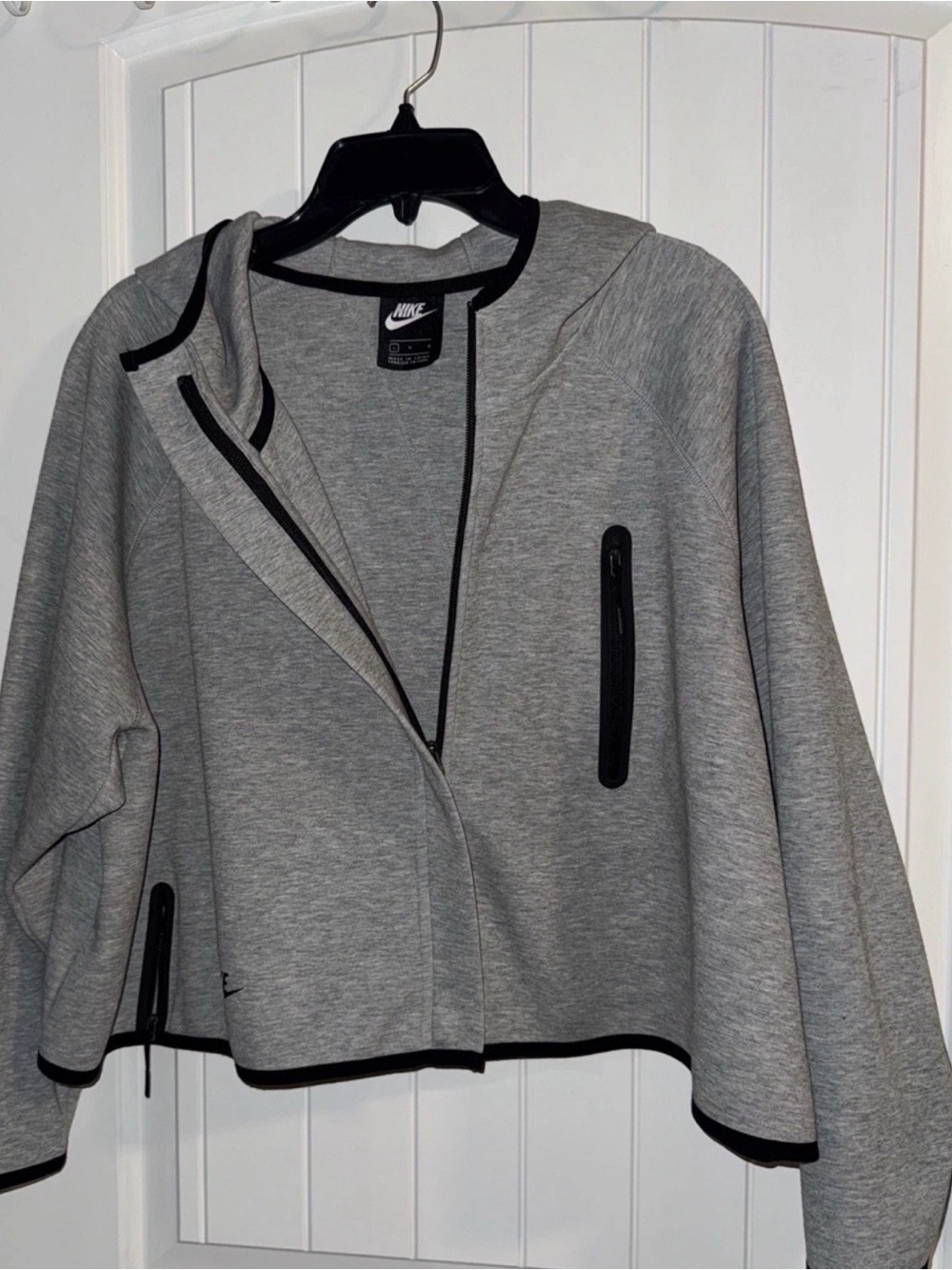 Nike Women’s Grey Hooded Zip-Front Jacket Tech Fleece Cape Poncho Sz L